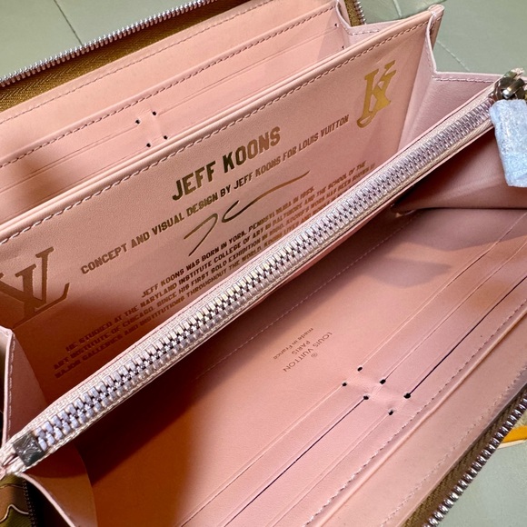 Louis Vuitton Limited Edition Jeff Koons wallet - Picture 5 of 14